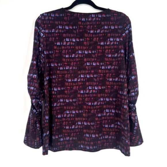 Susan Graver Geometric Stretch Knit Bell Sleeve Blouse Small Dark Romantic - Picture 9 of 9